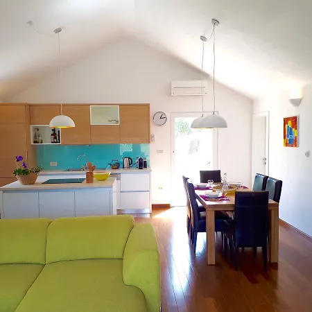 Fisher - Charme Homes 别墅